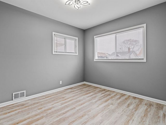 319 156th Place, Calumet City, IL 60409