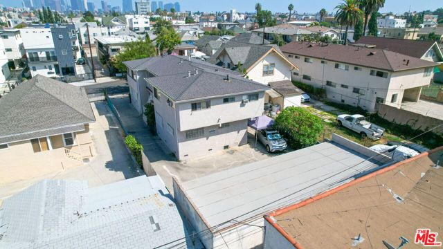 1121 S Mariposa Avenue, Los Angeles, CA 90006