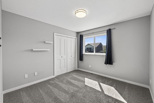 11184 69th Street NE, Albertville, MN 55301