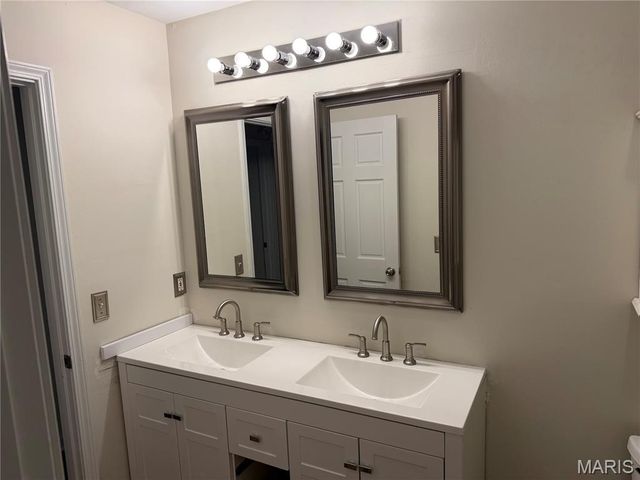 2505 Ambelwood Lane, O'fallon, MO 63368