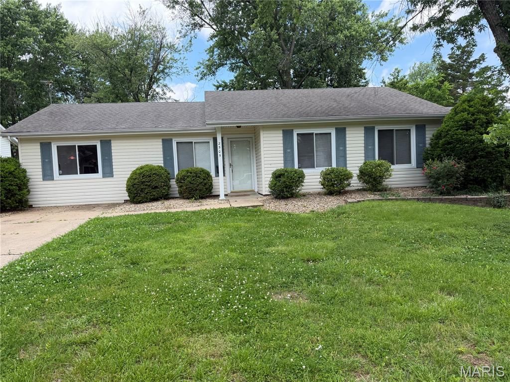 2505 Ambelwood Lane, O'fallon, MO 63368