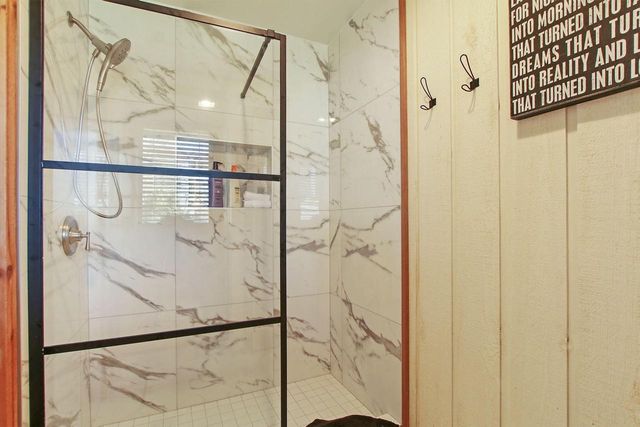 9499 402nd AVENUE, Genoa City, WI 53128