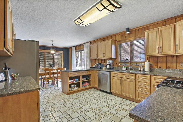 9499 402nd AVENUE, Genoa City, WI 53128