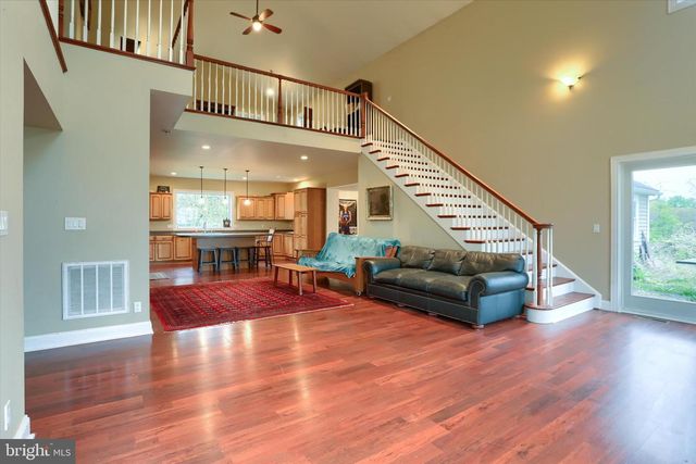 59 HILLYMEDE RD, Hummelstown, PA 17036