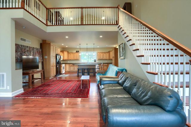 59 HILLYMEDE RD, Hummelstown, PA 17036