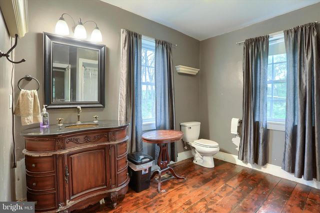 59 HILLYMEDE RD, Hummelstown, PA 17036