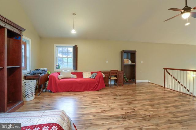 59 HILLYMEDE RD, Hummelstown, PA 17036