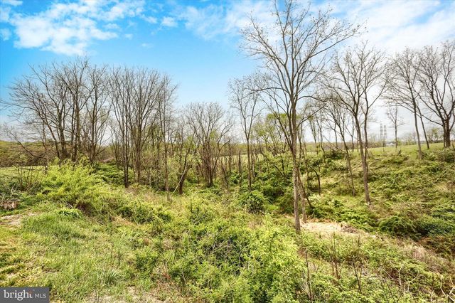 59 HILLYMEDE RD, Hummelstown, PA 17036