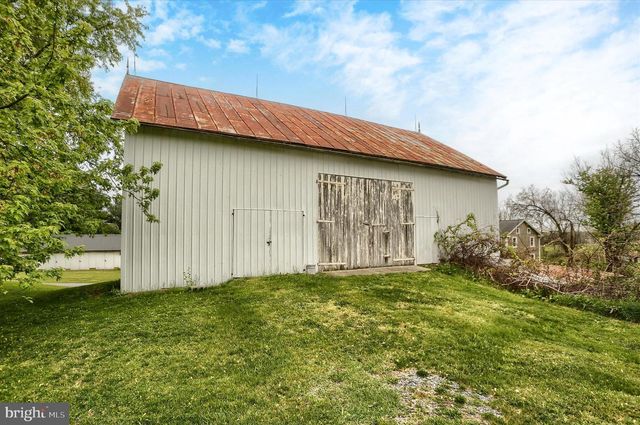 59 HILLYMEDE RD, Hummelstown, PA 17036