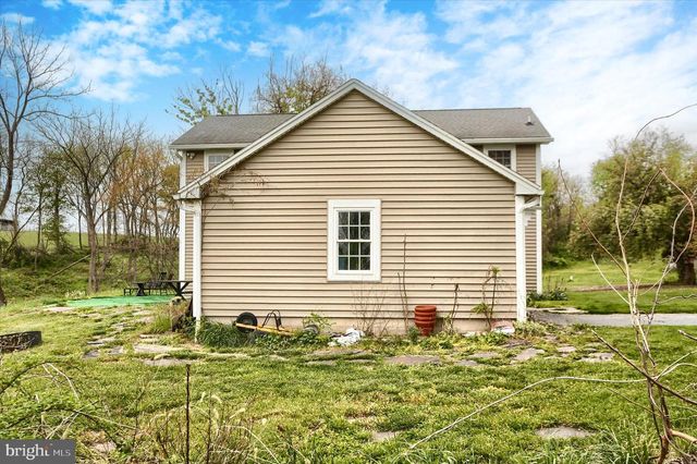 59 HILLYMEDE RD, Hummelstown, PA 17036