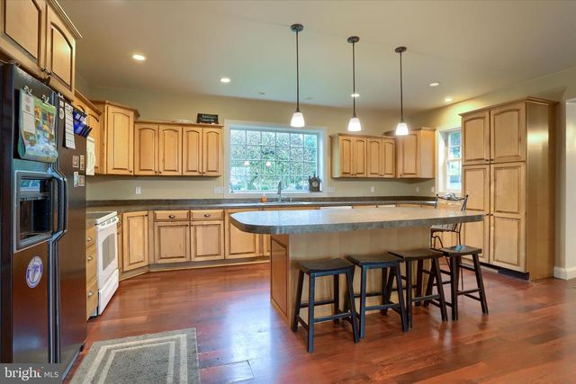 59 HILLYMEDE RD, Hummelstown, PA 17036