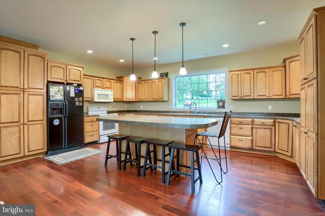 59 HILLYMEDE RD, Hummelstown, PA 17036