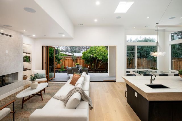 3413 Ross Road, Palo Alto, CA 94303