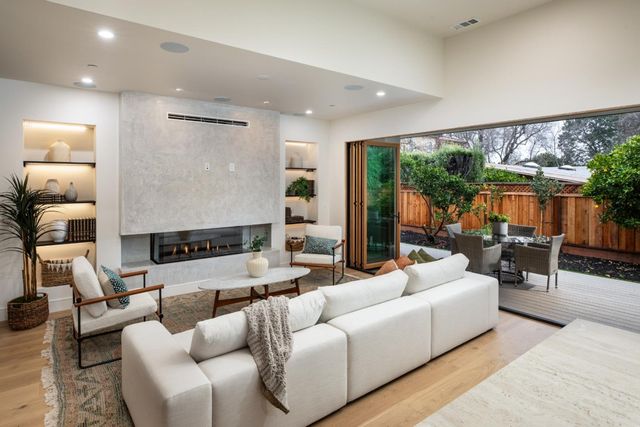 3413 Ross Road, Palo Alto, CA 94303