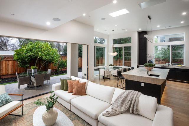 3413 Ross Road, Palo Alto, CA 94303