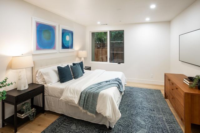 3413 Ross Road, Palo Alto, CA 94303