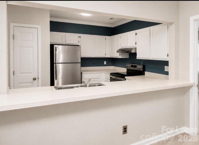 3206 Selwyn Farms Lane 4, Charlotte, NC 28209