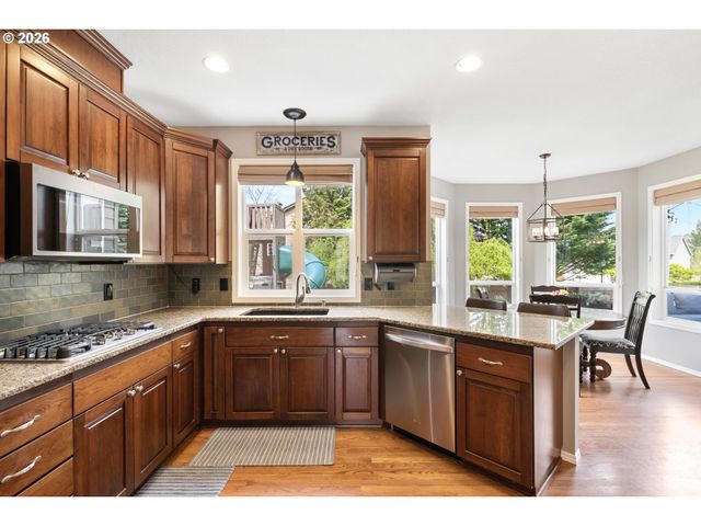 16505 Nw BRANDBERRY Dr, Portland, OR 97229