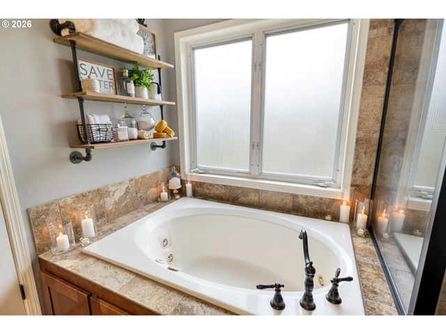 16505 Nw BRANDBERRY Dr, Portland, OR 97229