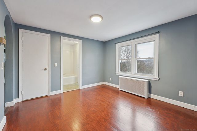 59 High Street, Derby, CT 06418