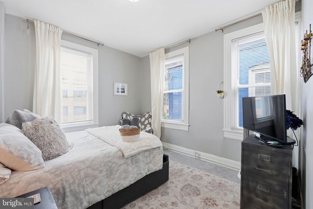 830 N WASHINGTON ST, Baltimore, MD 21205