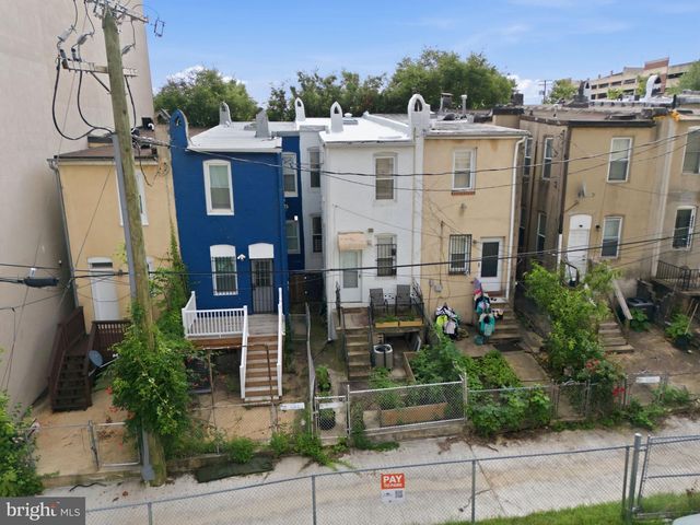 830 N WASHINGTON ST, Baltimore, MD 21205