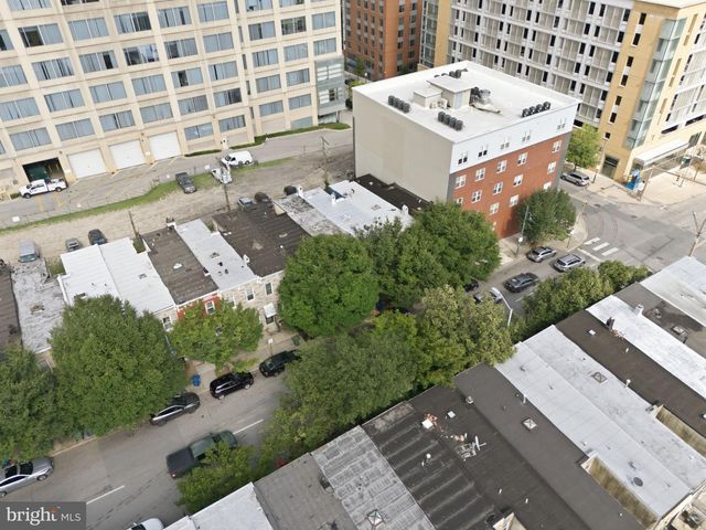 830 N WASHINGTON ST, Baltimore, MD 21205