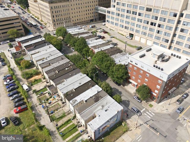 830 N WASHINGTON ST, Baltimore, MD 21205