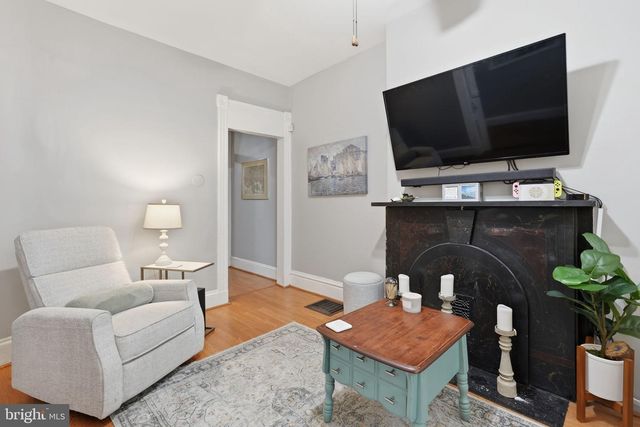 830 N WASHINGTON ST, Baltimore, MD 21205