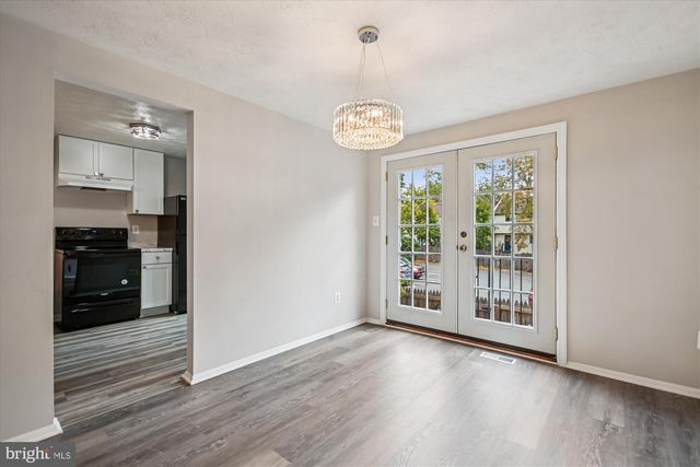 209 S VIRGINIA AVE, Falls Church, VA 22046