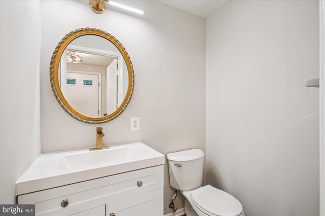 209 S VIRGINIA AVE, Falls Church, VA 22046