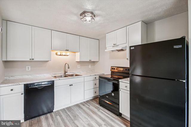 209 S VIRGINIA AVE, Falls Church, VA 22046