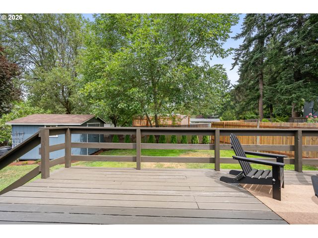 911 SNELL St, Eugene, OR 97405