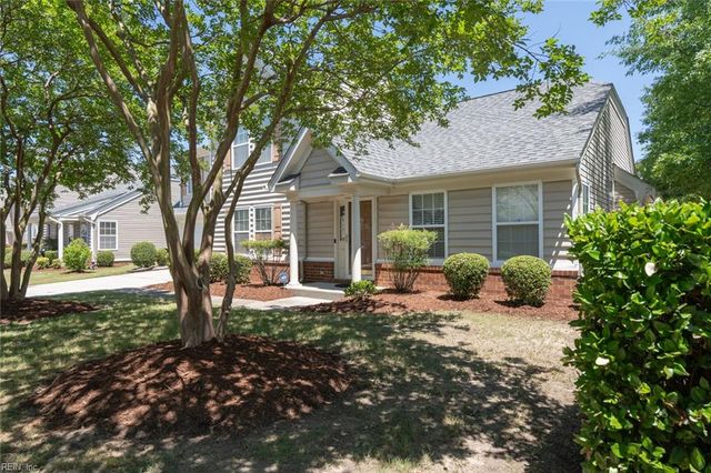 808 Monroe CT, Chesapeake, VA 23320