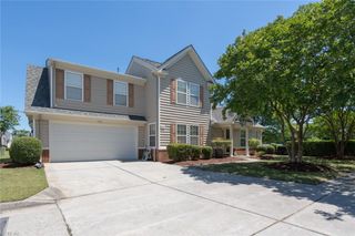 808 Monroe CT, Chesapeake, VA 23320