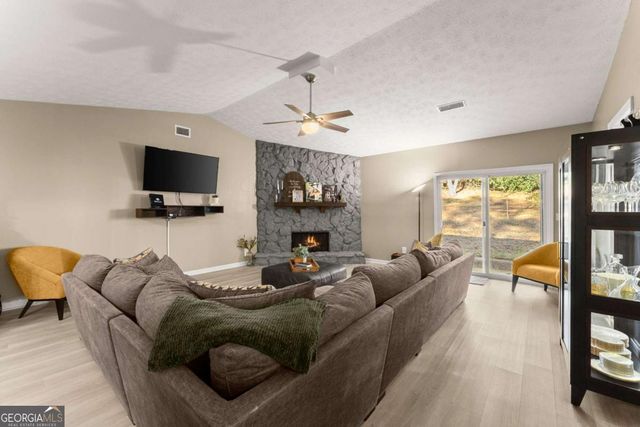 525 Ansley Drive, Roswell, GA 30076