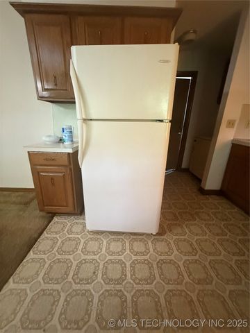 2305 Columbus, Muskogee, OK 74401