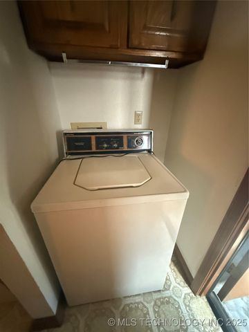 2305 Columbus, Muskogee, OK 74401