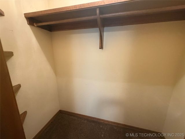 2305 Columbus, Muskogee, OK 74401
