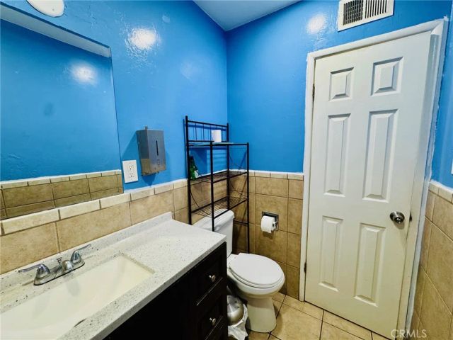 601 Mount Vernon Avenue, Bakersfield, CA 93307