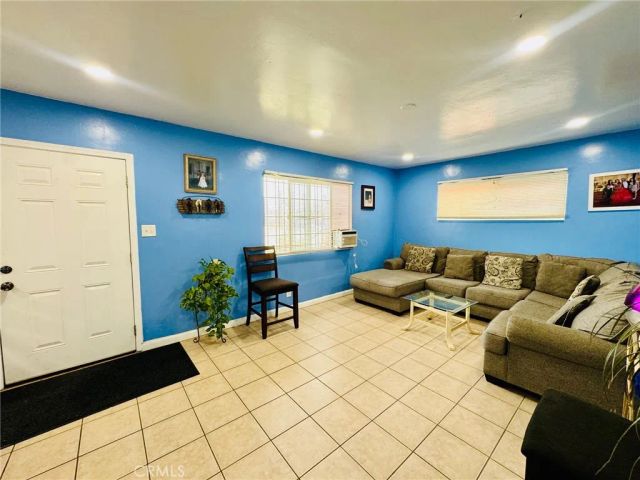601 Mount Vernon Avenue, Bakersfield, CA 93307