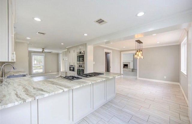 303 Old Bayou Drive, Dickinson, TX 77539