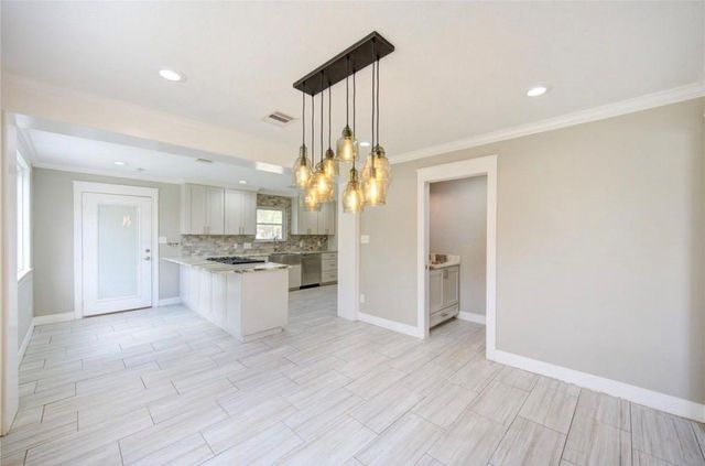 303 Old Bayou Drive, Dickinson, TX 77539