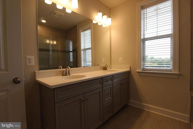 43477 STONEWOOD TER, Ashburn, VA 20148