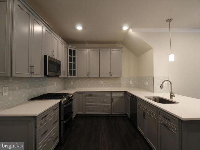 43477 STONEWOOD TER, Ashburn, VA 20148