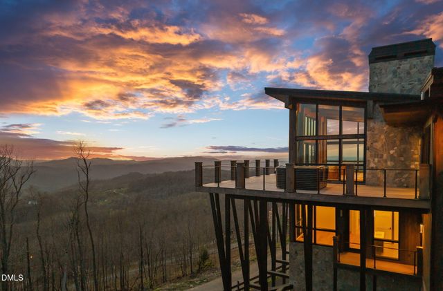 404 Silver Eagle Trail, Banner Elk, NC 28604