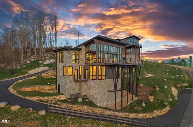 404 Silver Eagle Trail, Banner Elk, NC 28604
