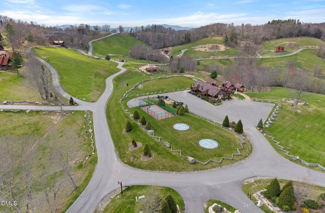 404 Silver Eagle Trail, Banner Elk, NC 28604
