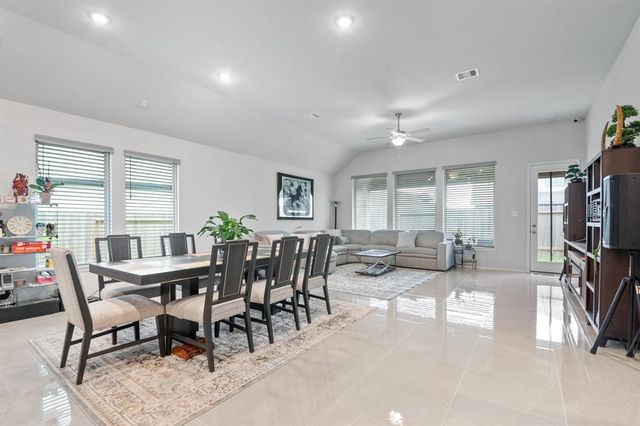 8703 Winter Edge Dr, Richmond, TX 77407