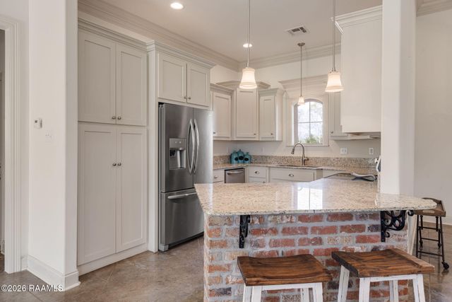 1013 Gloria Kern Drive, Breaux Bridge, LA 70517